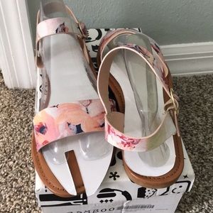 Brand New! Multi Color Sandal